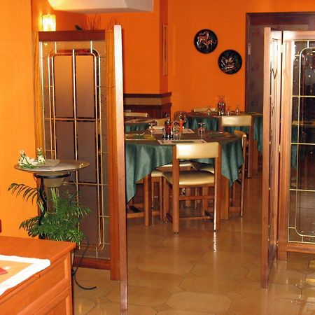 Hostal La Barretina Figueres (Girona) Exterior foto